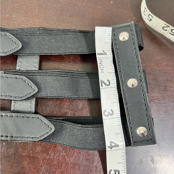 Black & SIlver Toned 6-Buckle Punk Belt - L/XL - Stretch Elastic - Picture 9 of 9